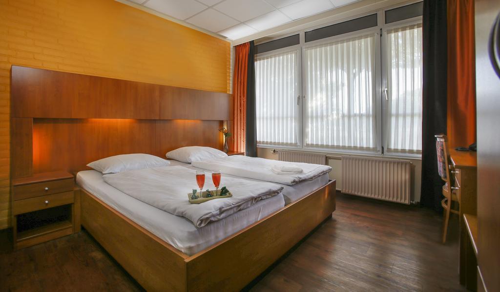 Wunderland Kalkar Hotel Ngoại thất bức ảnh